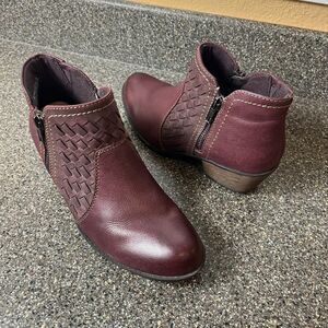 Earth Origins Merlot Leather Ankle Boots Heeled Womens 7.5M Comfort Casual Shoes
